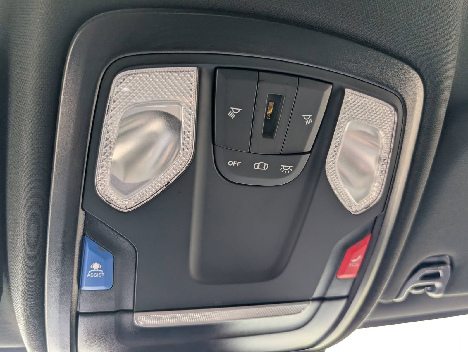 Used 2025 RAM 2500 Big Horn AWD/4WD image 30