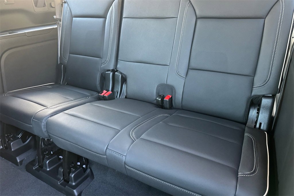 New 2026 GMC Yukon XL Elevation w/ Elevation Premium Package image 14
