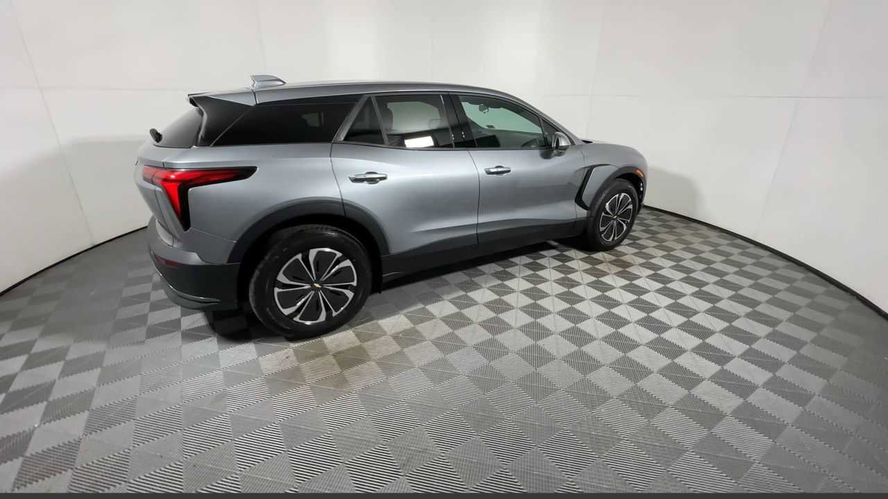 New 2026 Chevrolet Blazer EV LT image 4