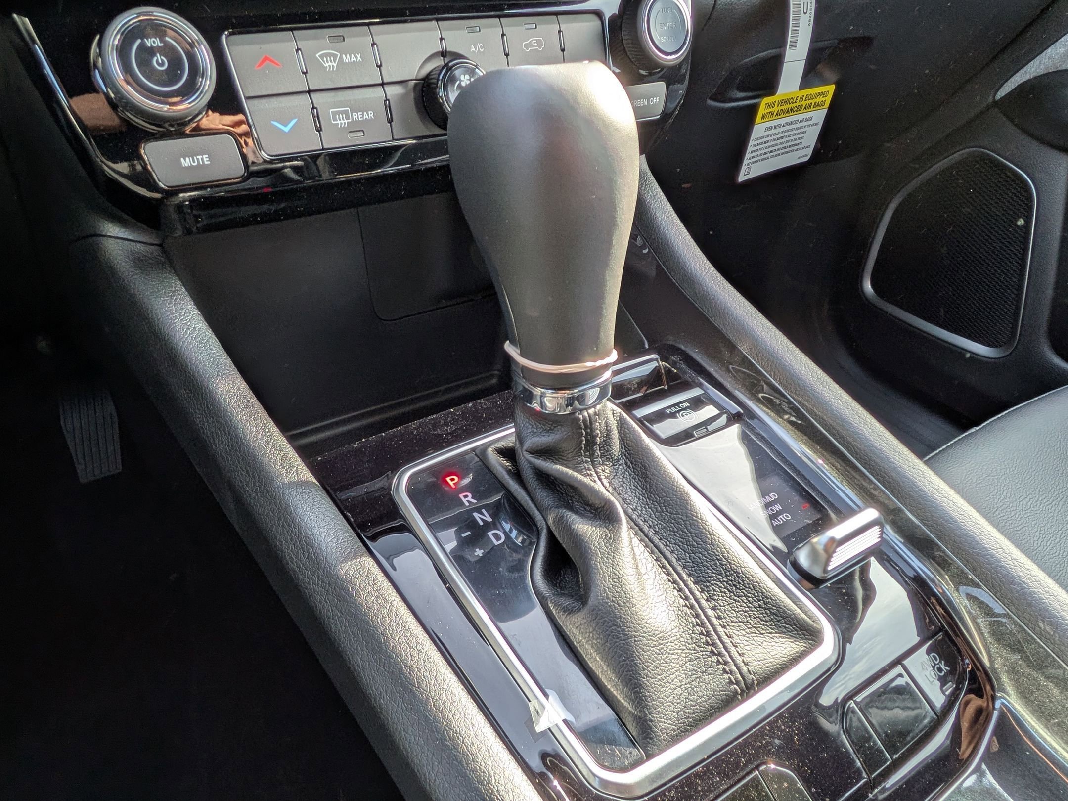 New 2026 Jeep Compass Latitude image 18