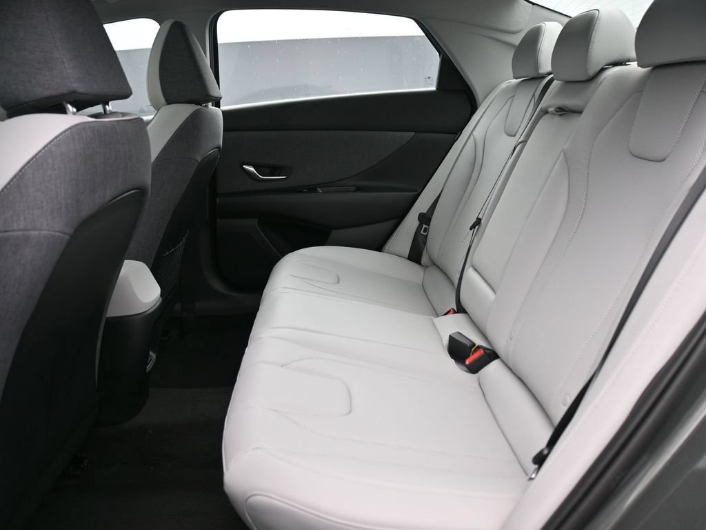 New 2026 Hyundai Elantra Limited FWD image 11