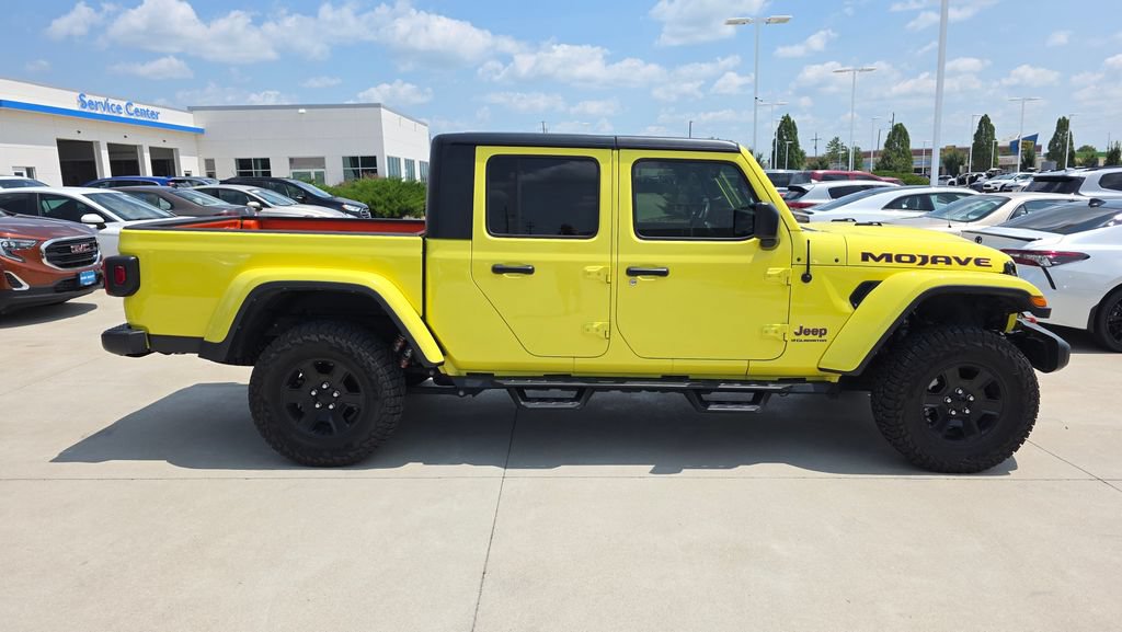 Used 2023 Jeep Gladiator Mojave w/ Cold Weather Group AWD/4WD image 6