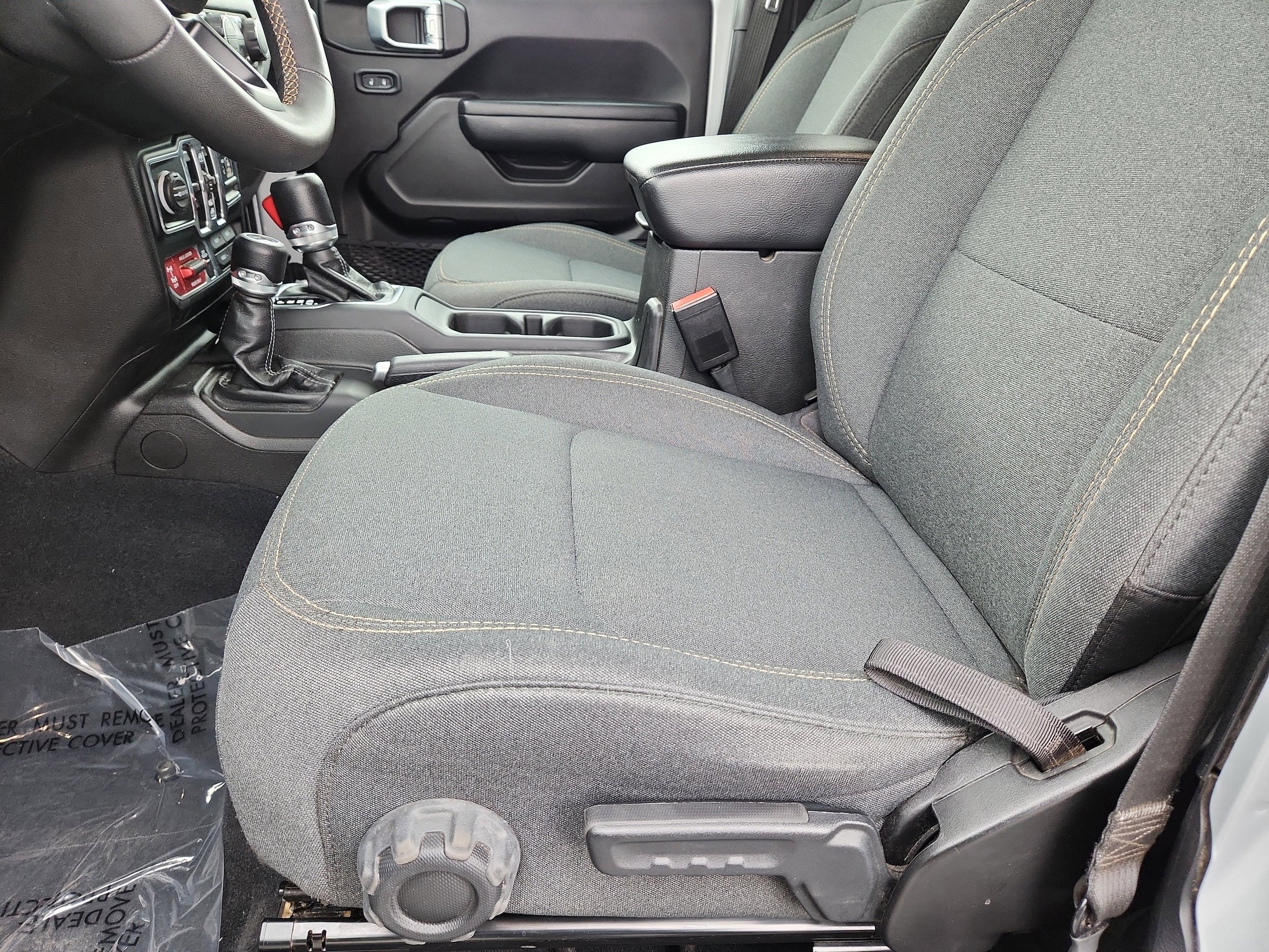 Used 2024 Jeep Wrangler Unlimited AWD/4WD image 10