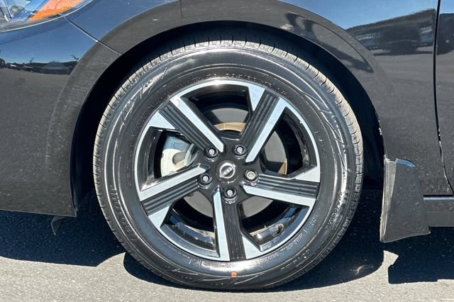 Used 2024 Nissan Sentra SV FWD image 28