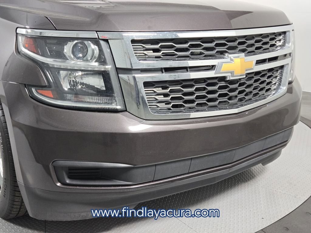 Used 2017 Chevrolet Suburban LT image 10