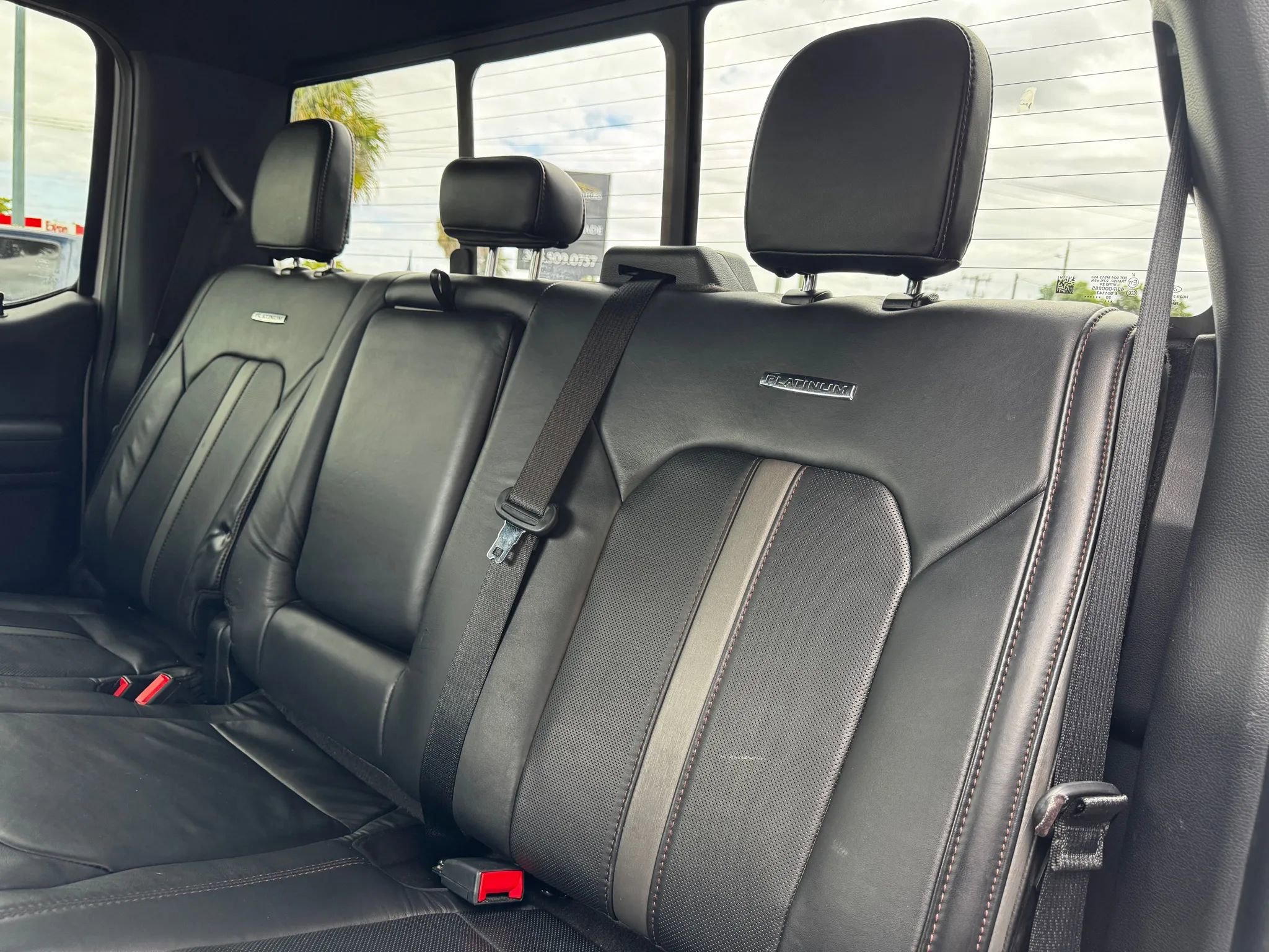 Used 2020 Ford F350 Platinum w/ FX4 Off-Road Package AWD/4WD image 26