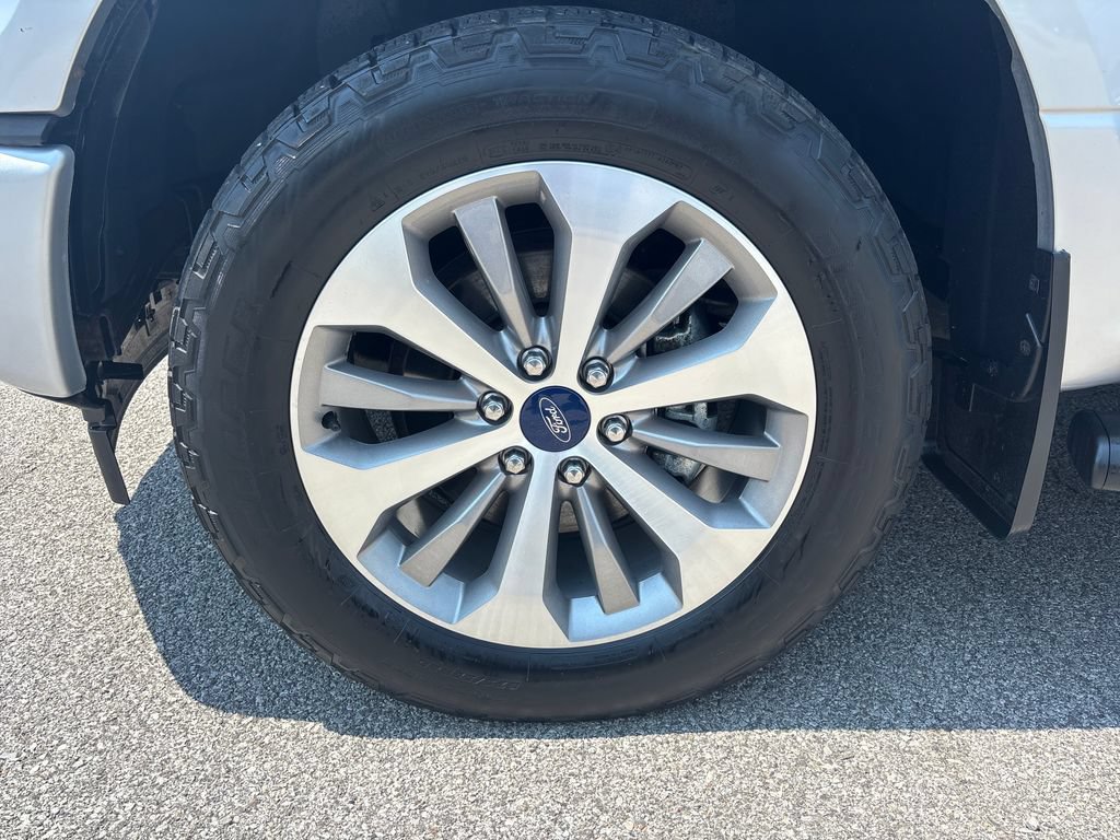 Used 2017 Ford F150 XL w/ Equipment Group 101A Mid AWD/4WD image 31
