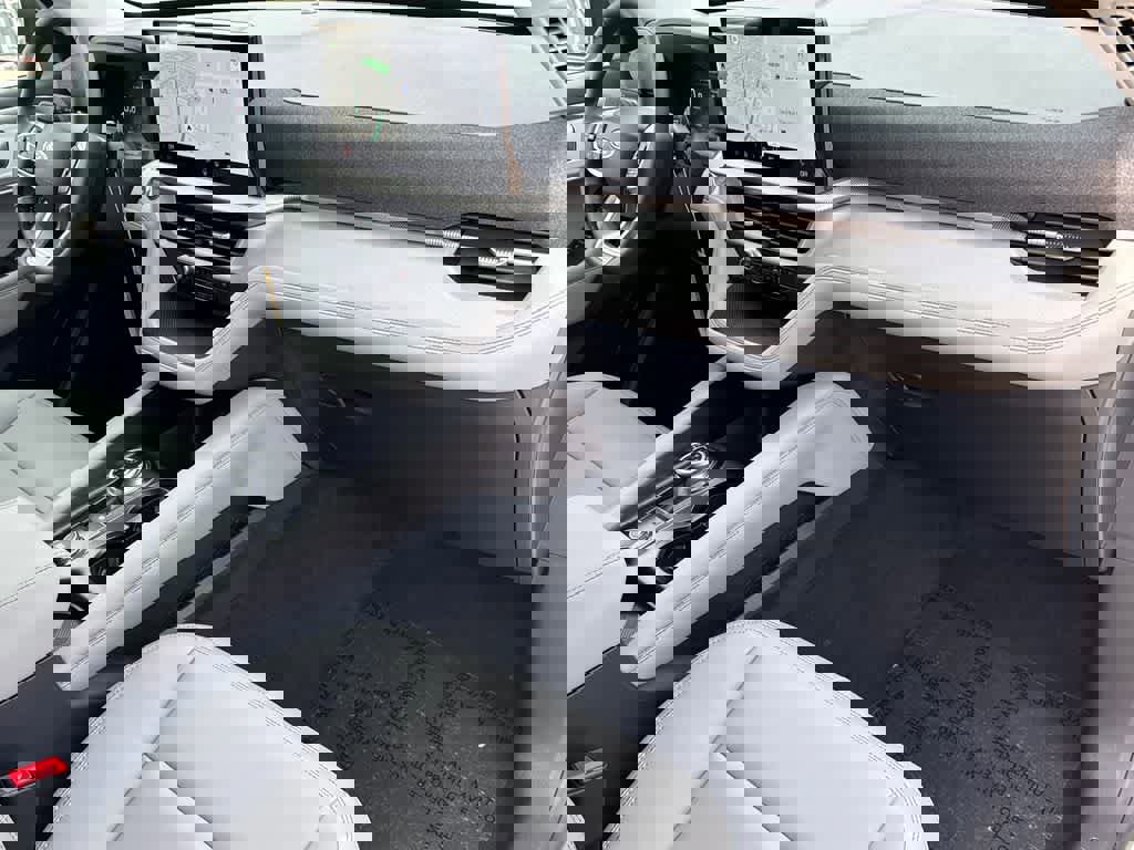 New 2026 Ford Explorer Active w/ Active Comfort Package image 13