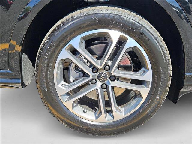 New 2025 Audi Q5 Premium image 17