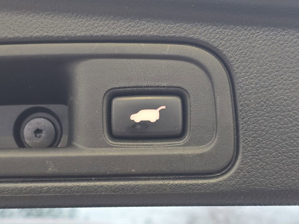 Used 2020 Honda Pilot Touring image 18