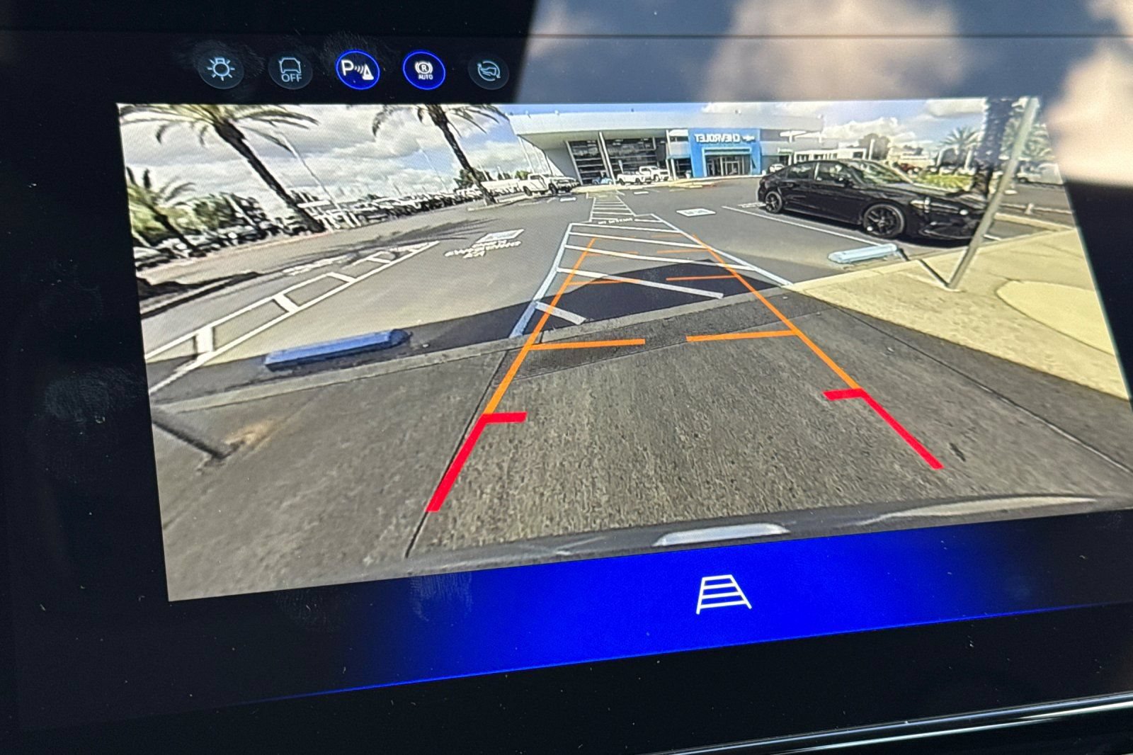 New 2027 Chevrolet Bolt LT w/ Comfort Package FWD image 18