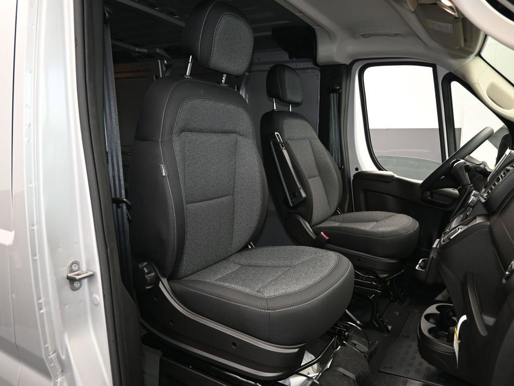 Used 2025 RAM ProMaster 1500 FWD image 33