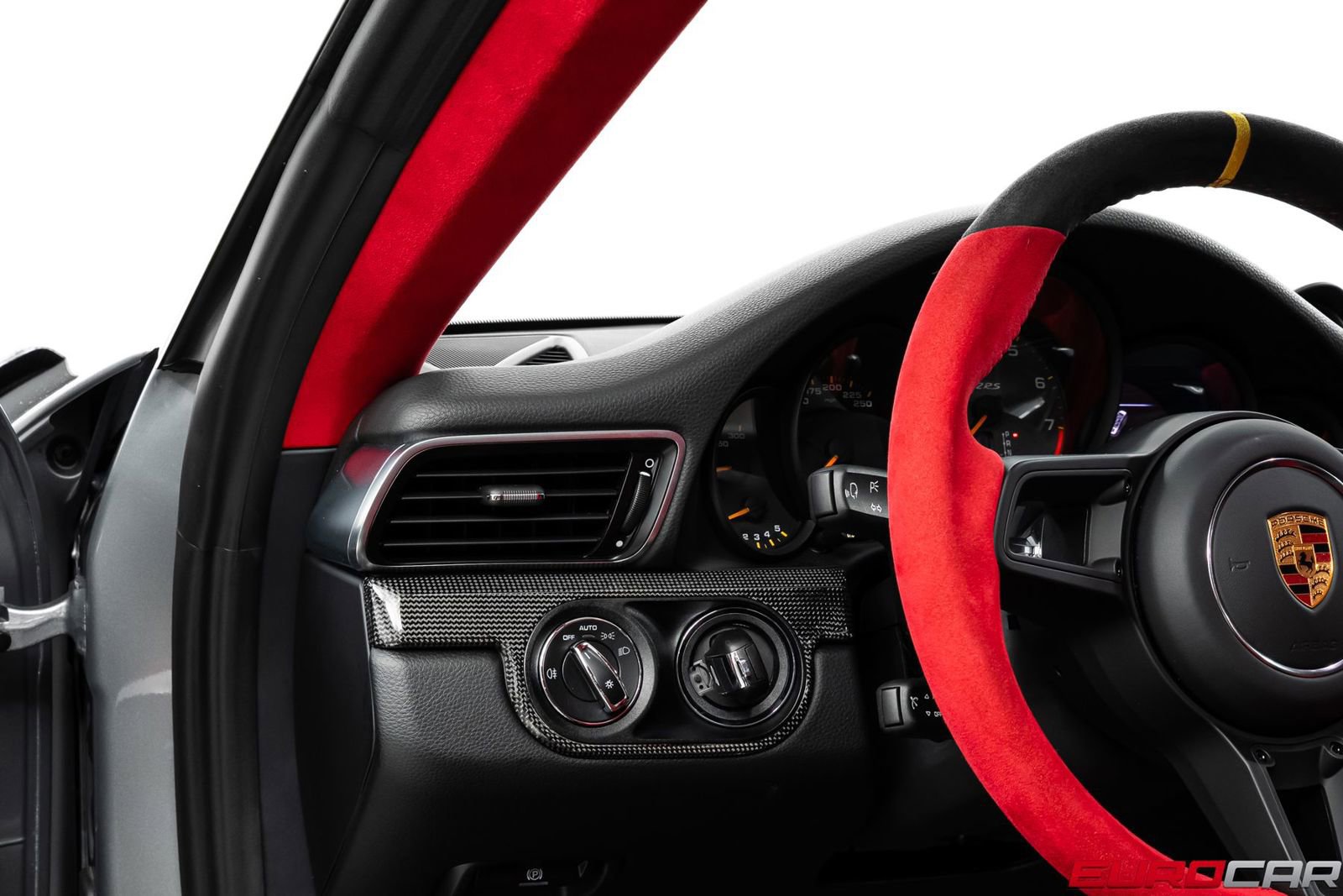 Used 2018 Porsche 911 GT2 RS image 34