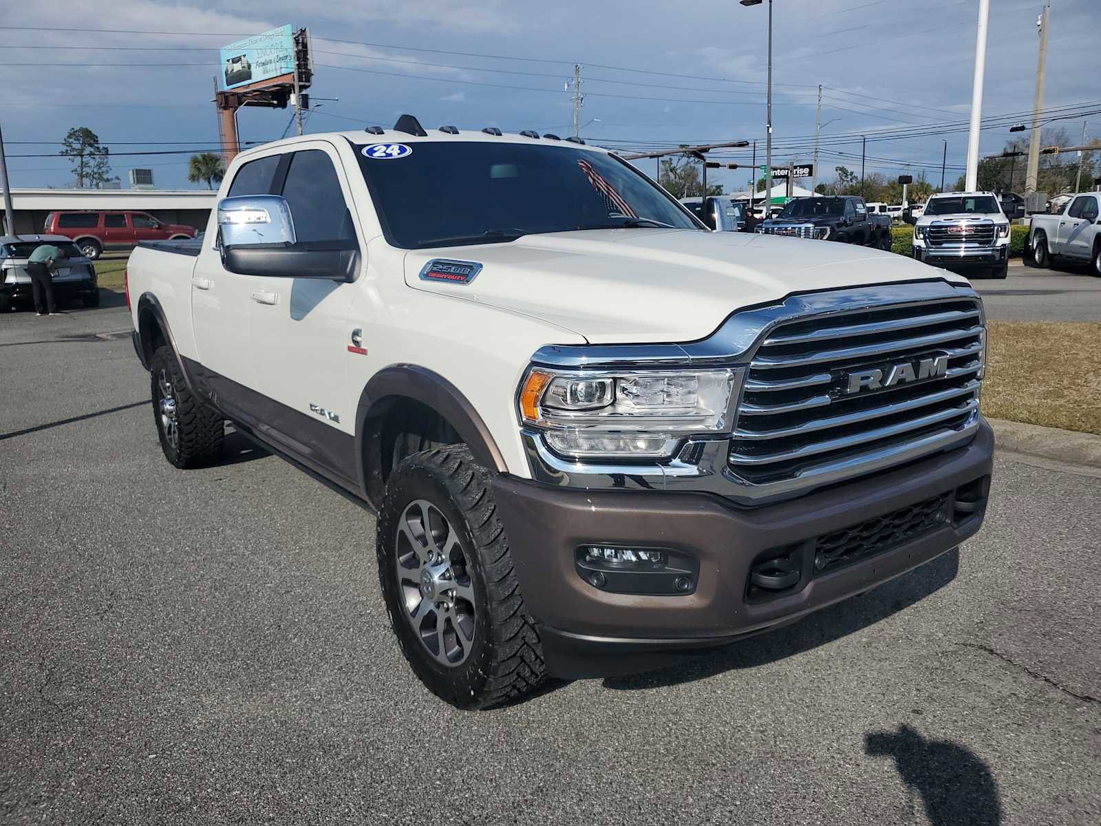 Used 2024 RAM 2500 Limited image 8
