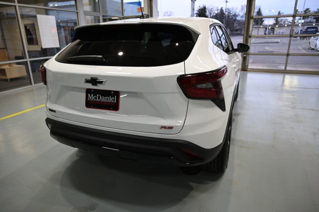 New 2026 Chevrolet Trax RS w/ Driver Confidence Package image 5