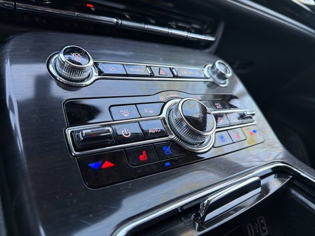 Used 2023 Lincoln Nautilus Reserve w/ Equipment Group 201A image 18