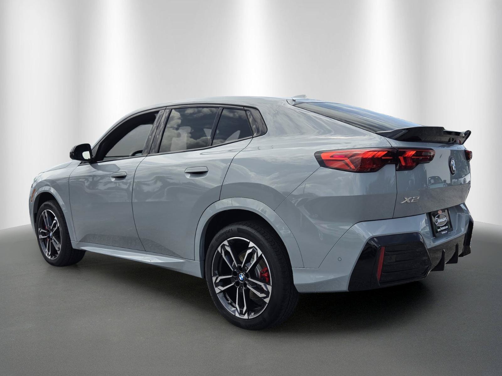 New 2026 BMW X2 xDrive28i w/ M Sport Package AWD/4WD image 5
