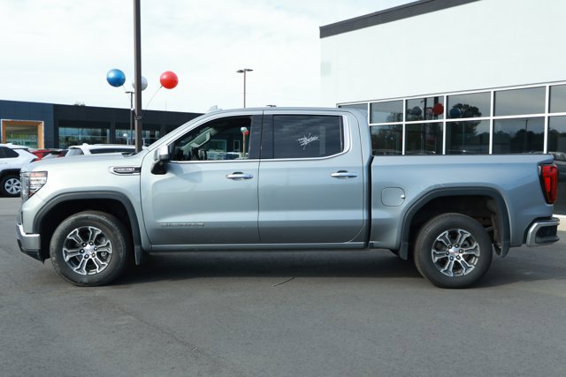 Used 2024 GMC Sierra 1500 SLT RWD image 11