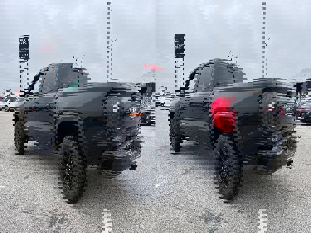 New 2026 GMC Canyon Elevation w/ Convenience Package image 4