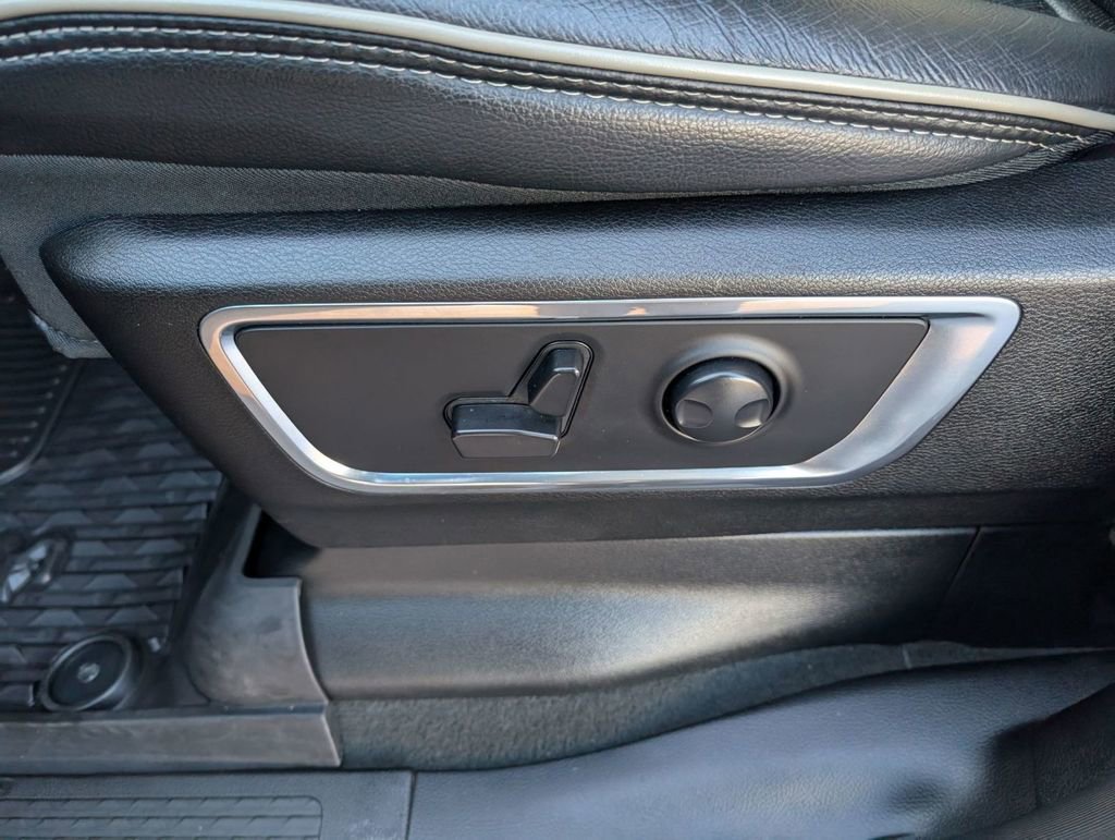Used 2024 RAM 1500 Laramie image 21