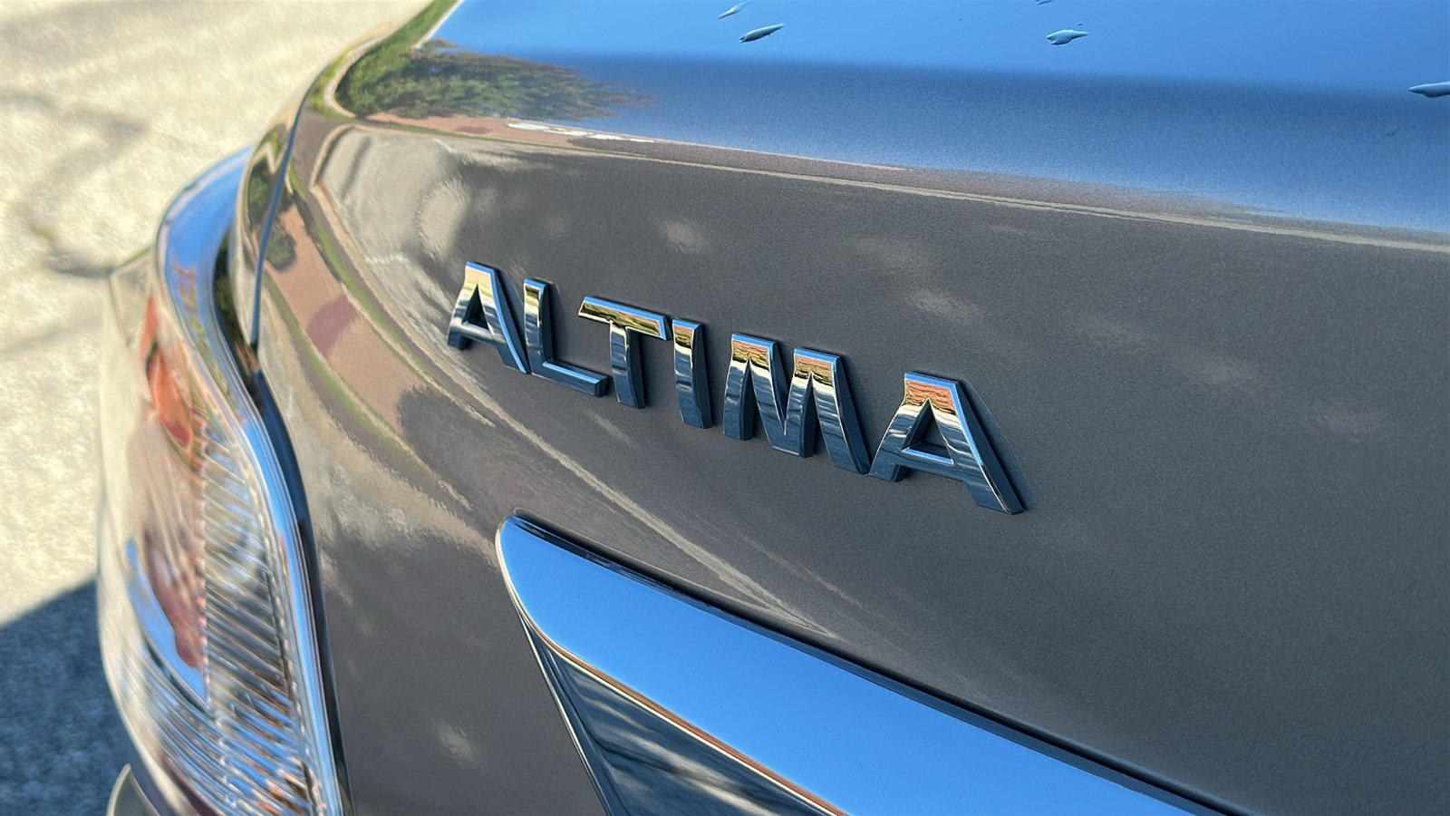 Used 2014 Nissan Altima 2.5 S w/ Display Audio Package FWD image 10