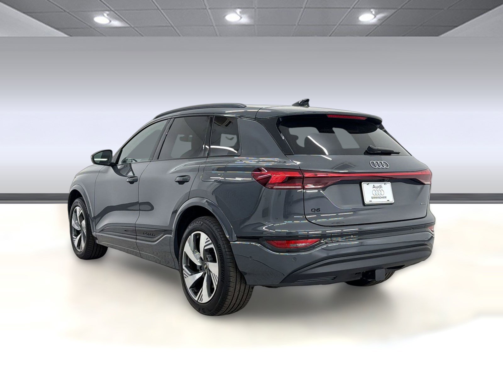 Used 2025 Audi Q6 e-tron Premium Plus w/ Premium Plus image 3