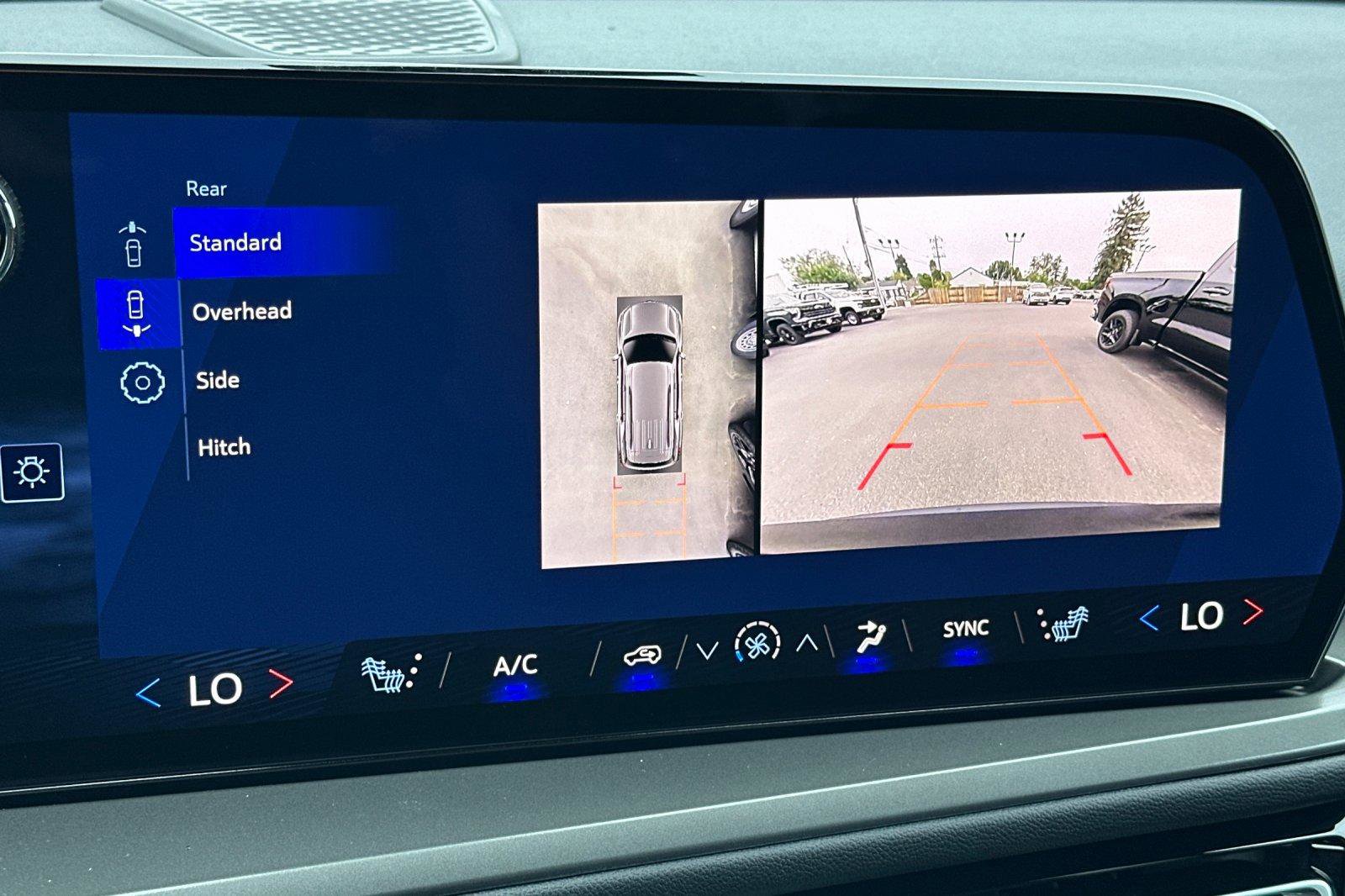 New 2026 Chevrolet Traverse LT w/ Enhanced Driving Package image 28