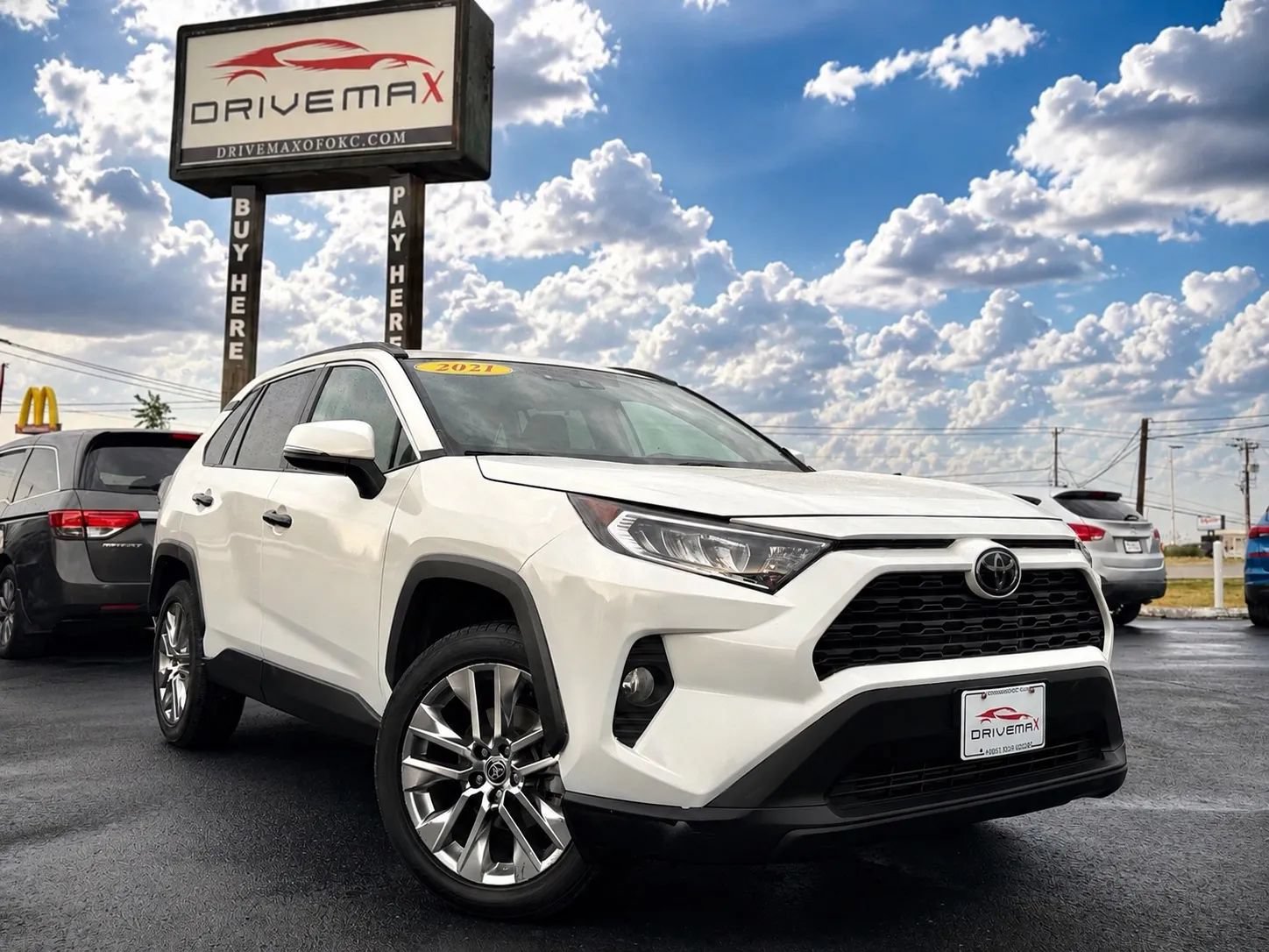 Used 2021 Toyota RAV4 XLE Premium AWD/4WD image 1