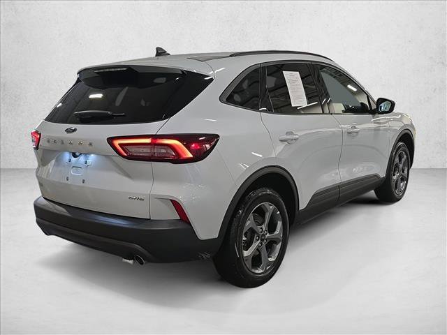 Used 2025 Ford Escape ST-Line image 5