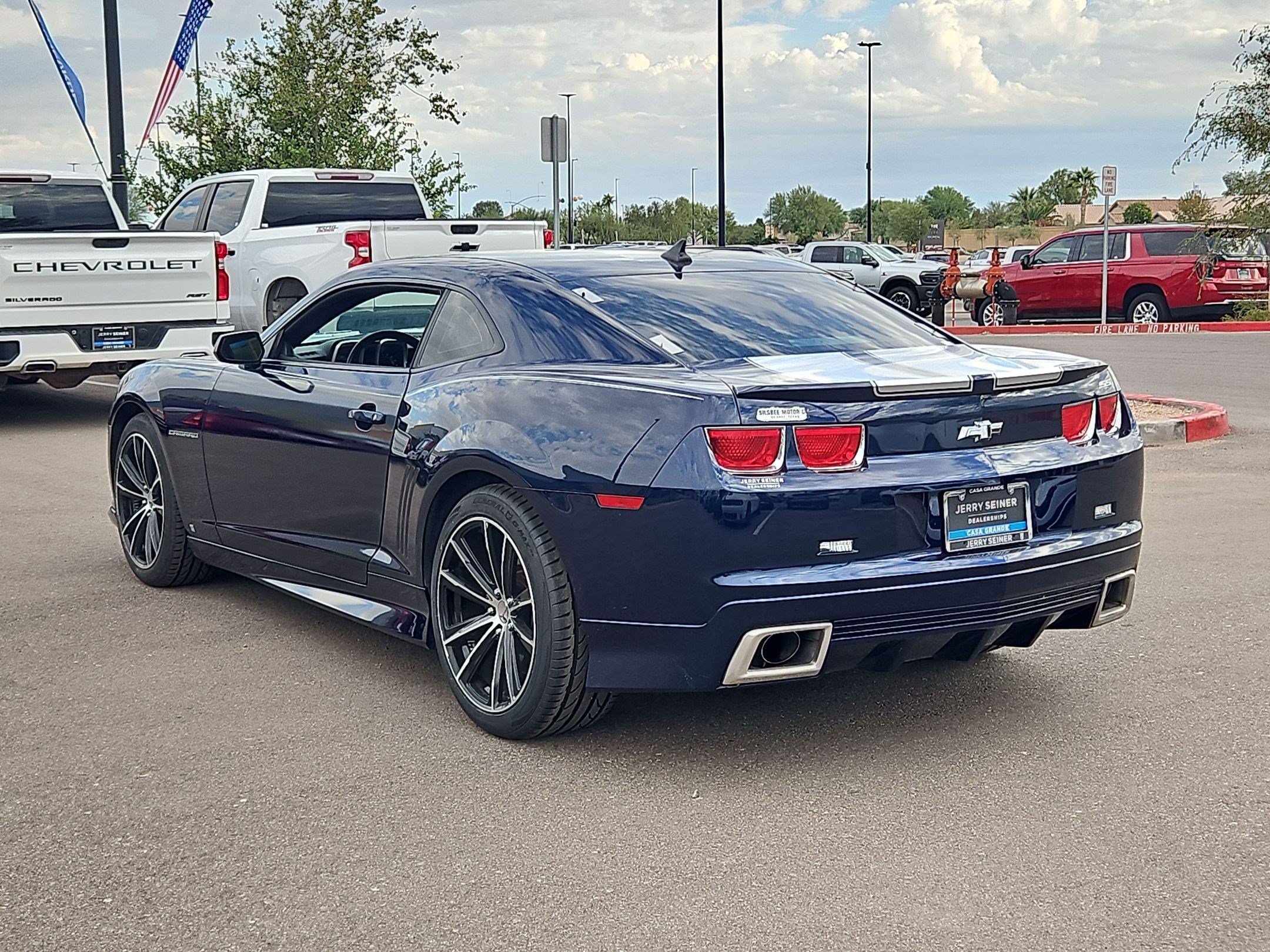 Used 2010 Chevrolet Camaro SS w/ LPO, Ground Effects Package RWD image 3
