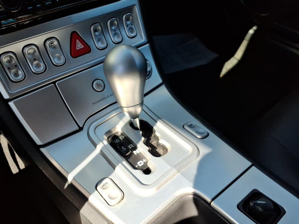 Used 2008 Chrysler Crossfire Limited image 13