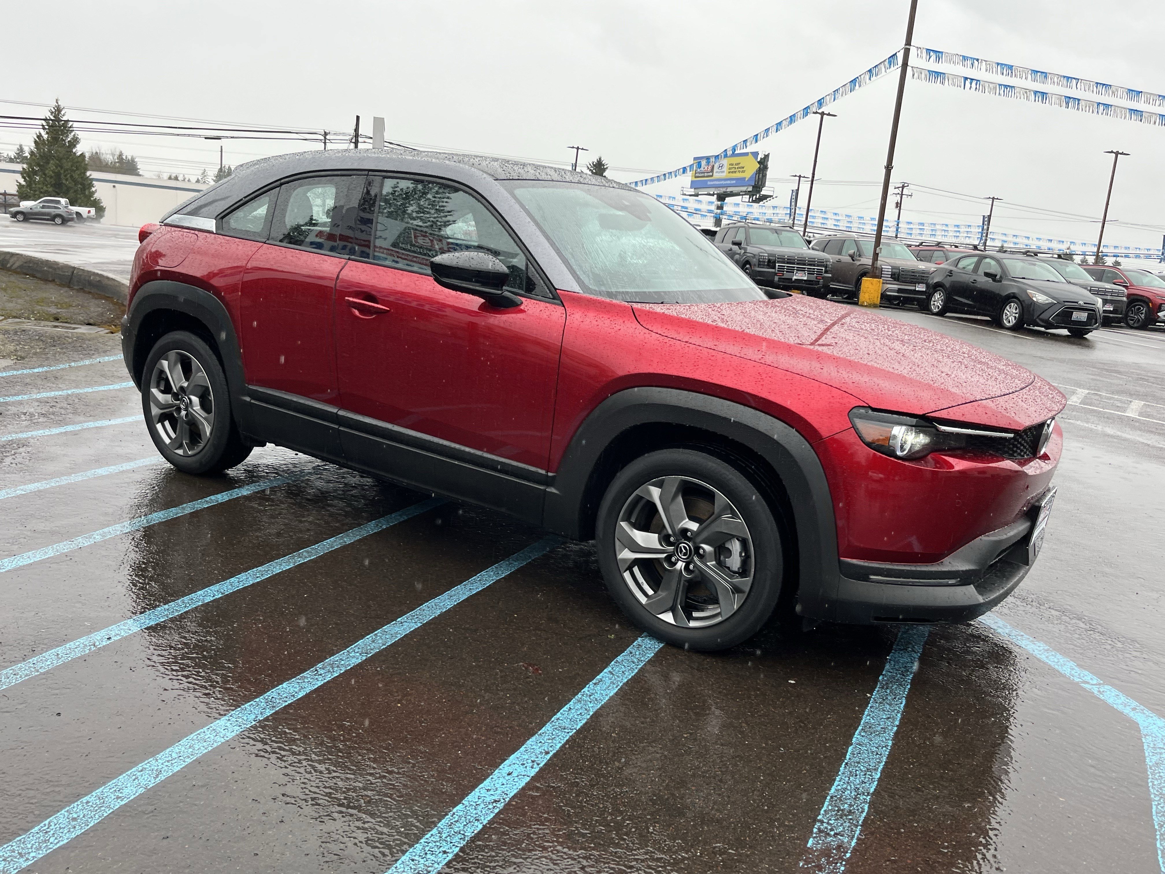 Used 2022 MAZDA MX-30 Electric w/ Premium Plus Pkg image 7