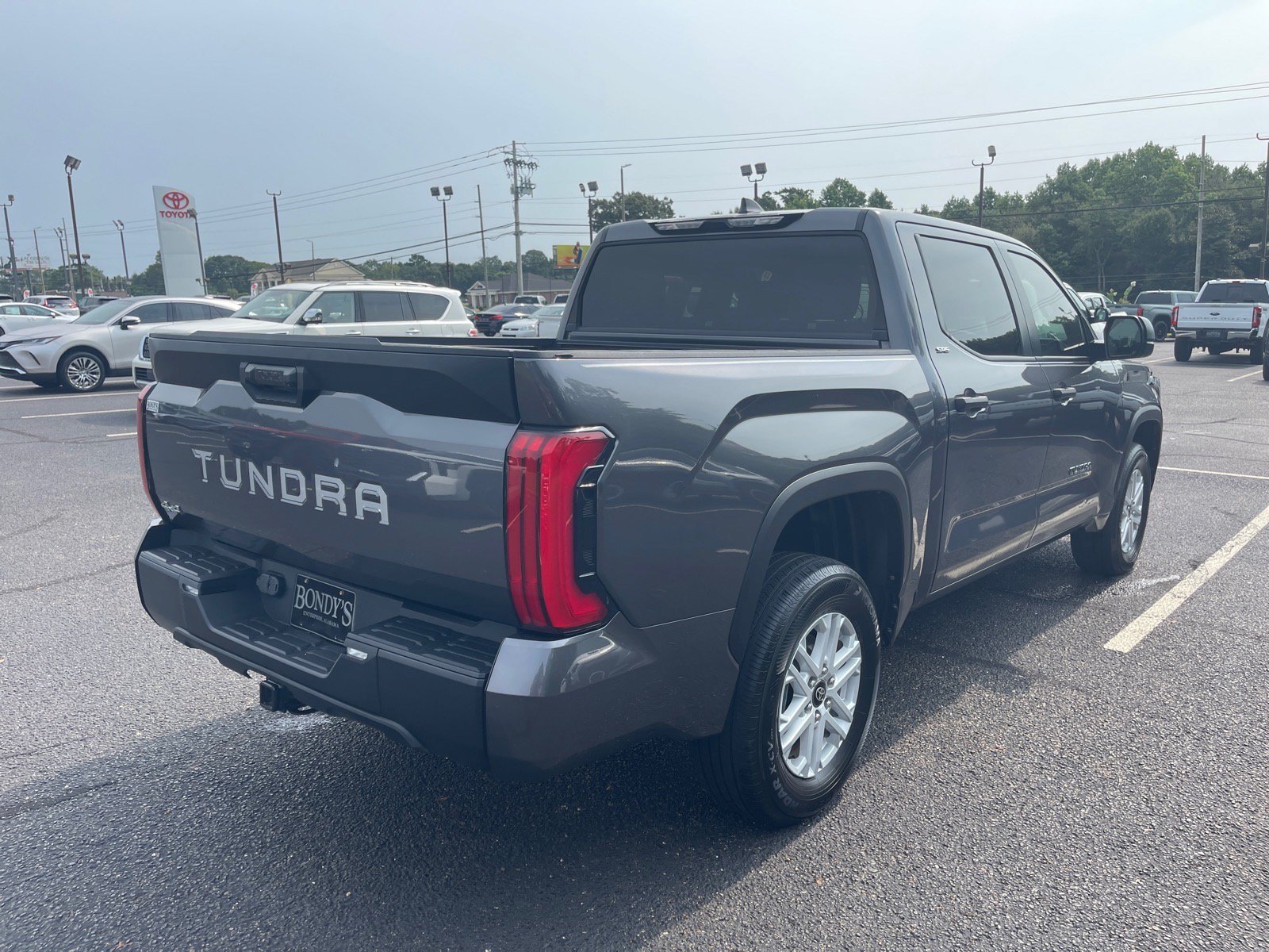 Used 2025 Toyota Tundra SR5 AWD/4WD image 17