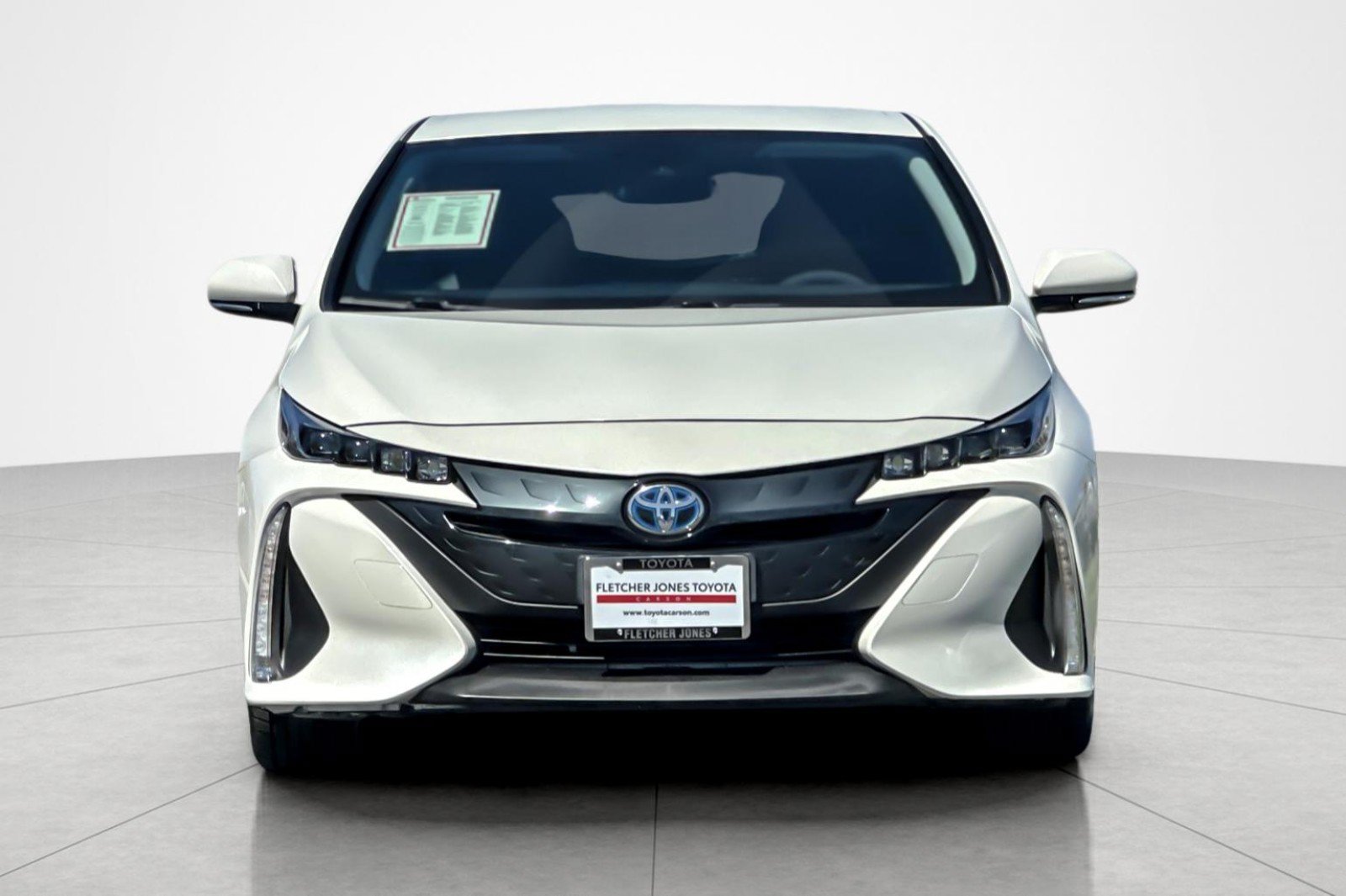 Certified 2017 Toyota Prius Prime Premium w/ Preferred Accessory Package FWD image 8