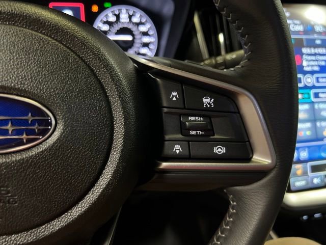 Used 2025 Subaru Outback Premium AWD/4WD image 39