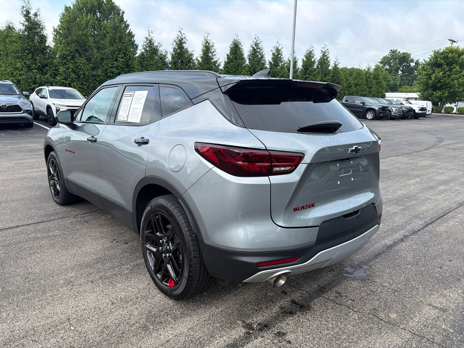 Used 2023 Chevrolet Blazer LT w/ Convenience Package FWD image 3