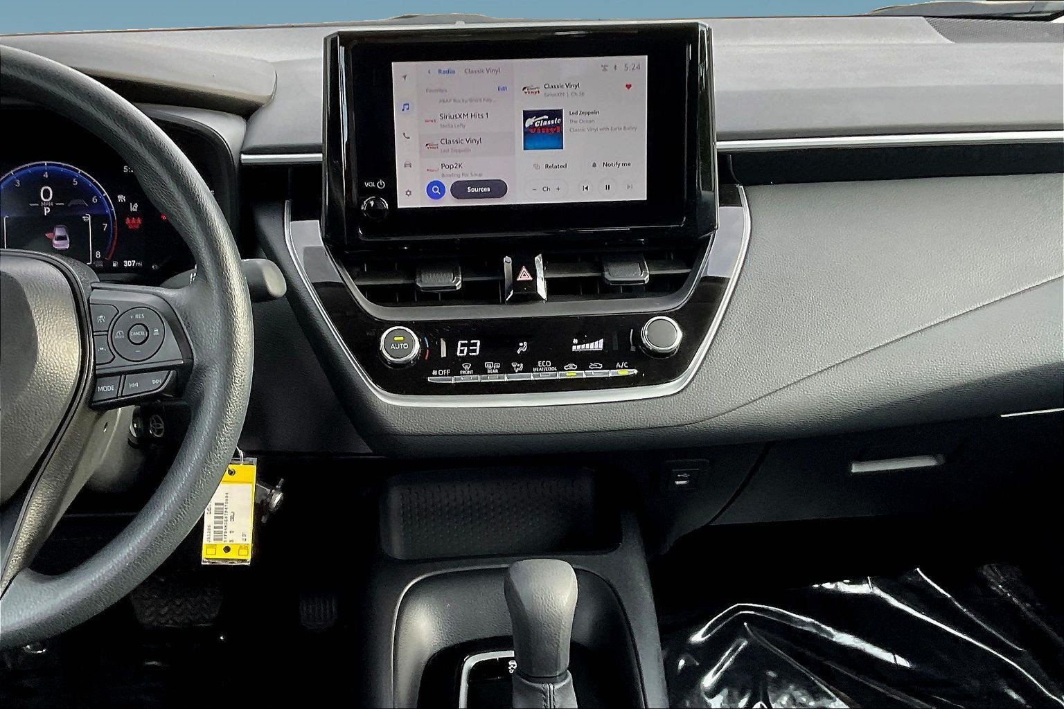 Used 2026 Toyota Corolla LE FWD image 9