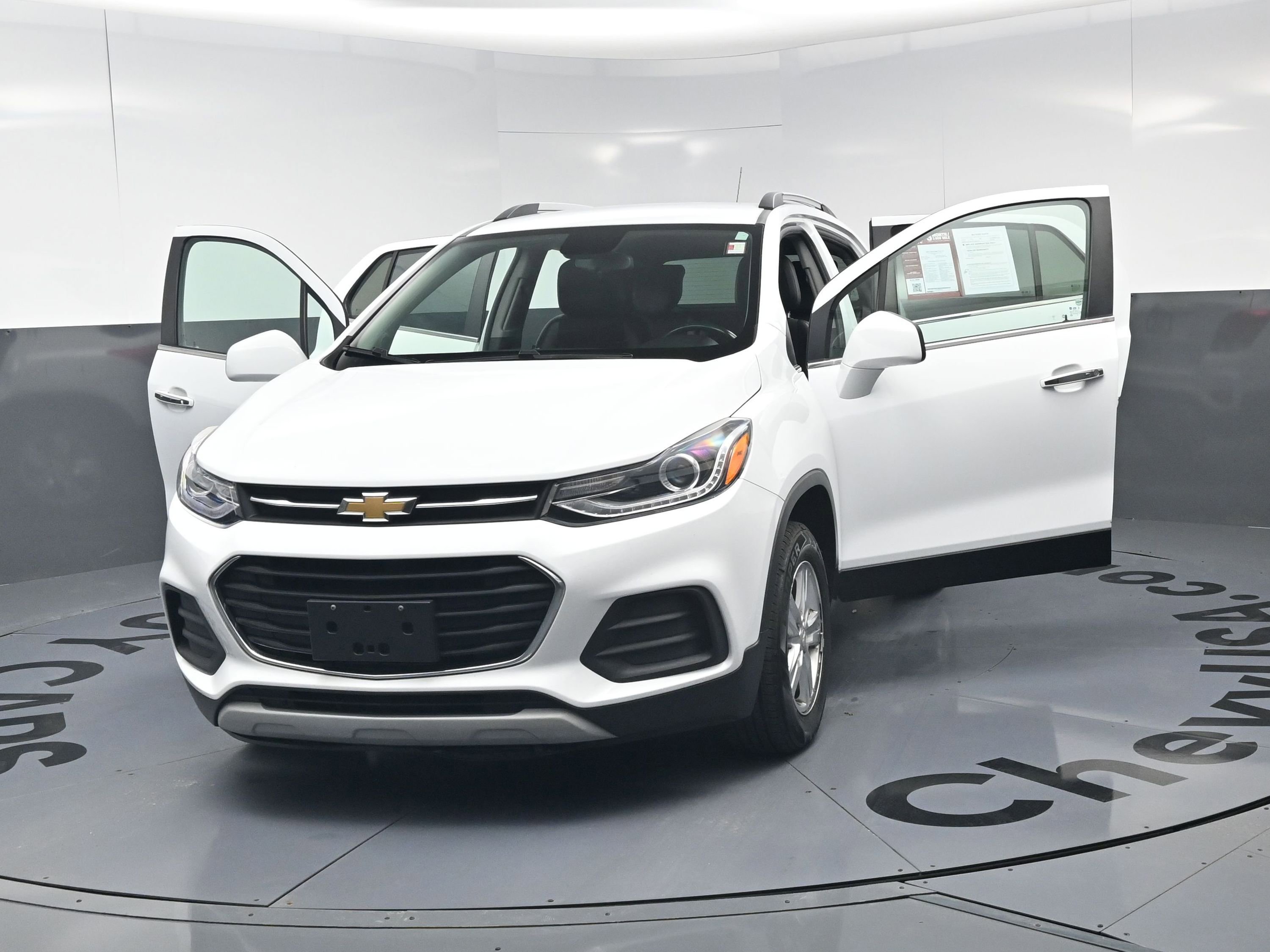 Used 2019 Chevrolet Trax LT w/ LT Convenience Package image 22