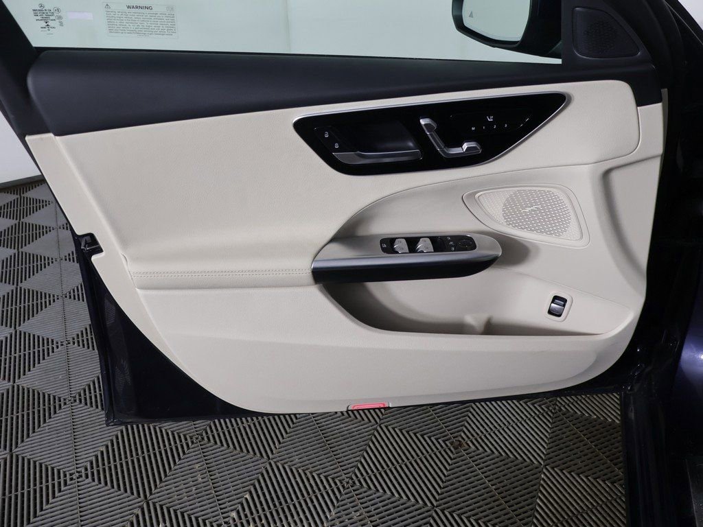 Used 2023 Mercedes-Benz C 300 4MATIC Sedan image 23