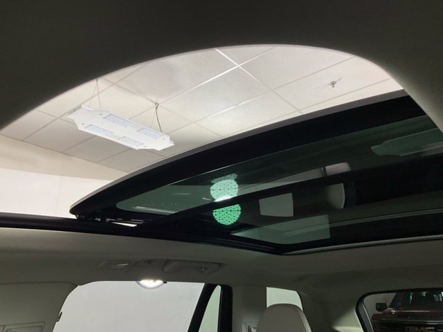 Certified 2024 Volvo XC90 T8 Ultimate w/ Protection Package Premier AWD/4WD image 17