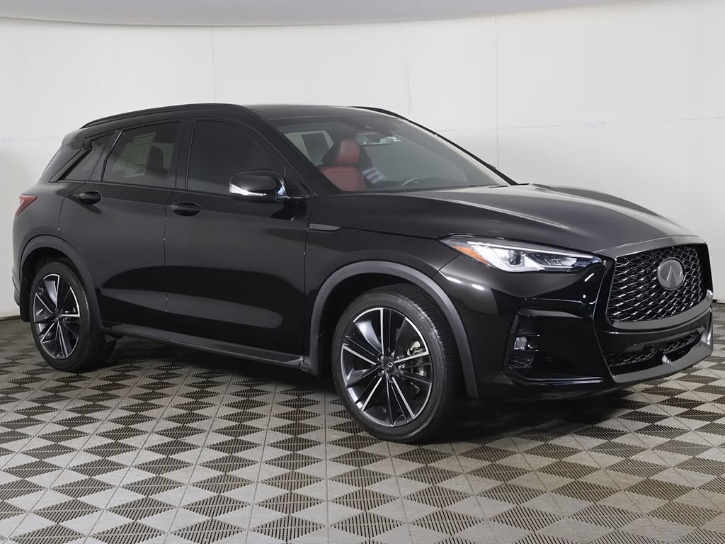 Used 2023 INFINITI QX50 Sport FWD image 2