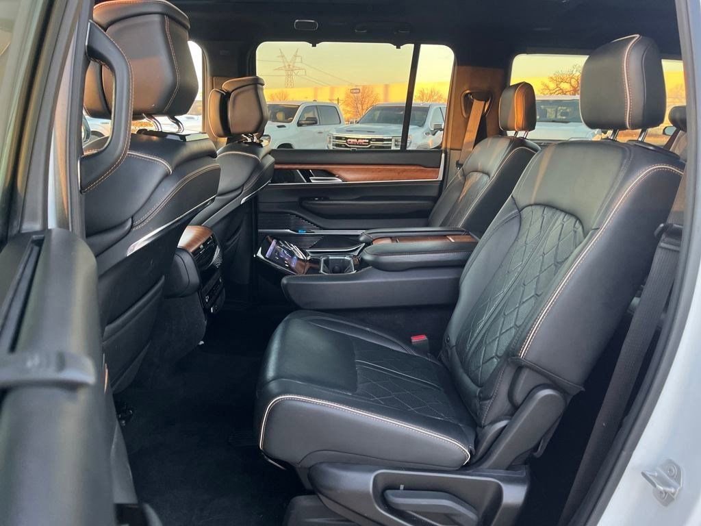 Used 2024 Jeep Grand Wagoneer L Series III image 42