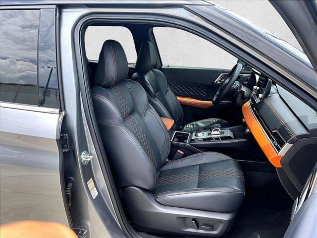 Used 2024 Mitsubishi Outlander SEL FWD image 9