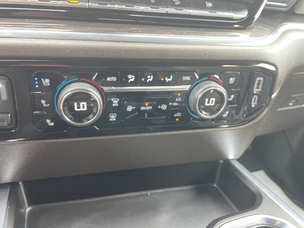 Used 2025 Chevrolet Silverado 1500 LTZ AWD/4WD image 28
