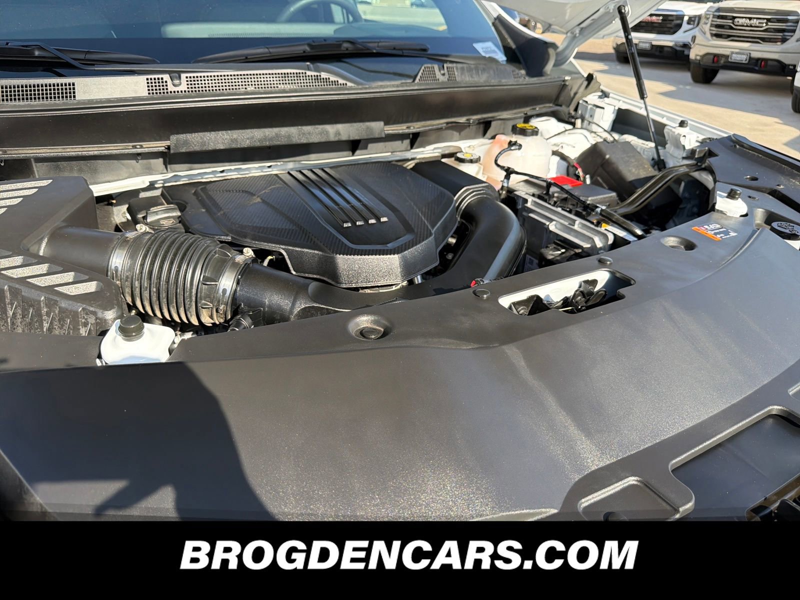 Used 2025 Buick Enclave Sport Touring image 10