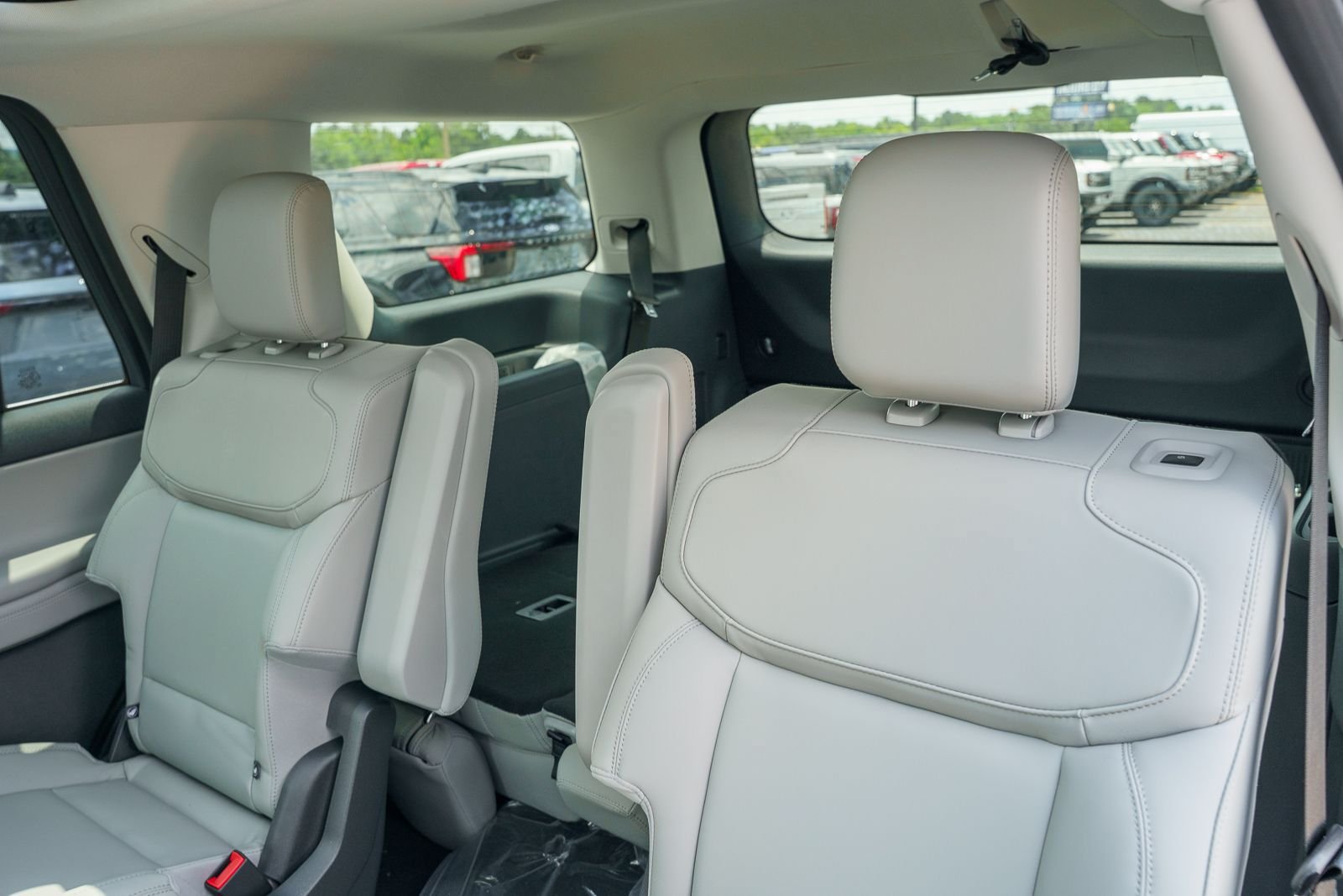 New 2027 Ford Expedition Active RWD image 19