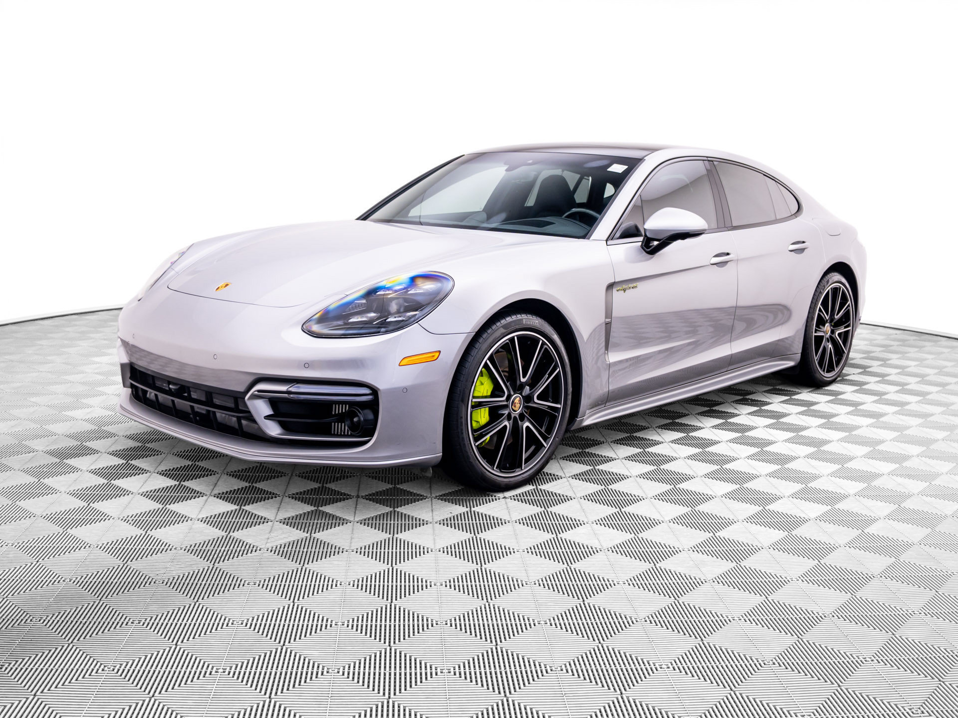 Used 2022 Porsche Panamera 4