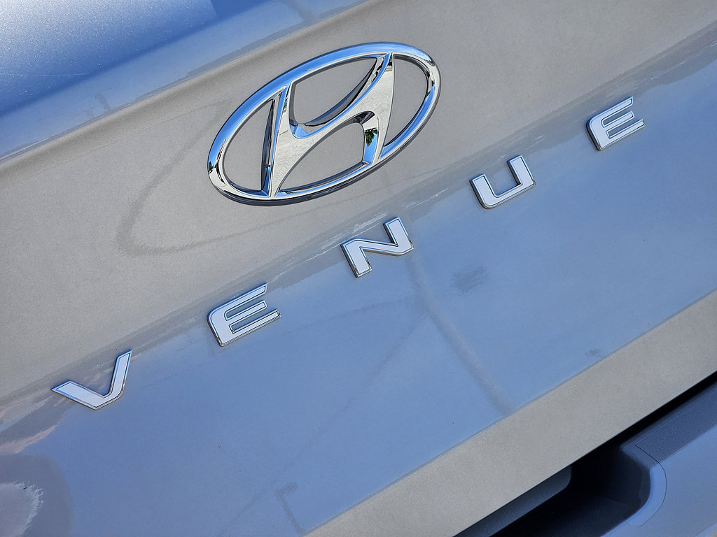 New 2026 Hyundai Venue SEL FWD image 11