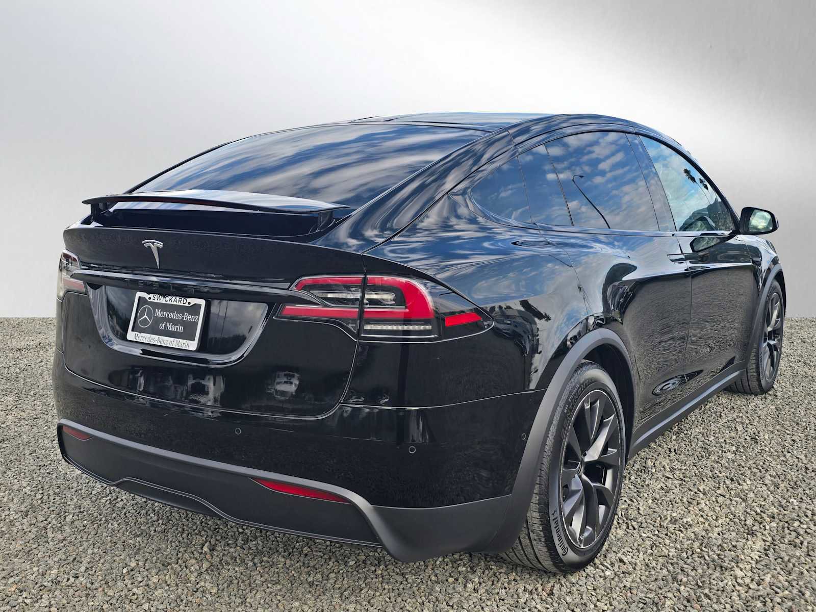 Used 2022 Tesla Model X image 3