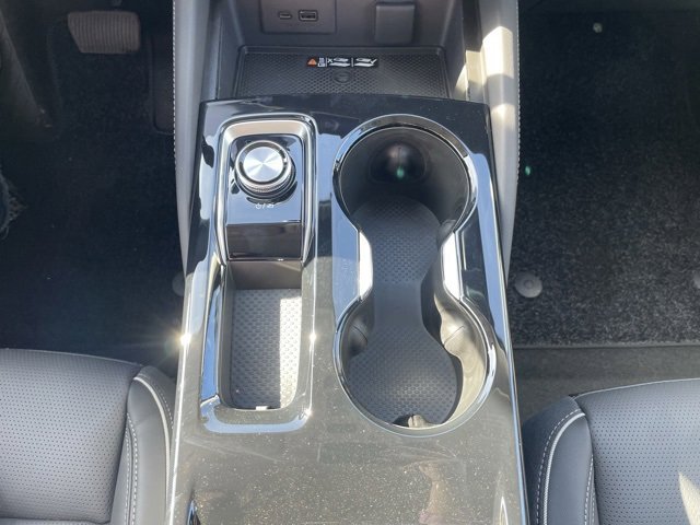 New 2025 Buick Envision Avenir image 16